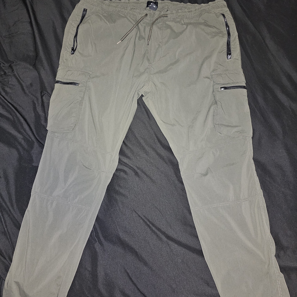 H&M Men's Khaki Cargo Pants